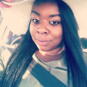 Meet your Posher, Shaquontai